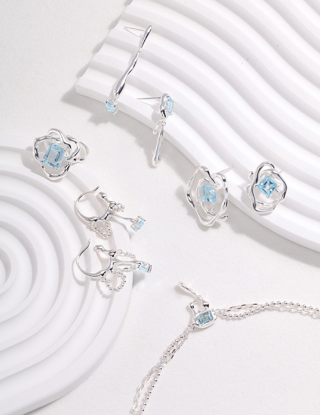 “Breath of Spring”925 Silver Natural Topaz Necklace D0244