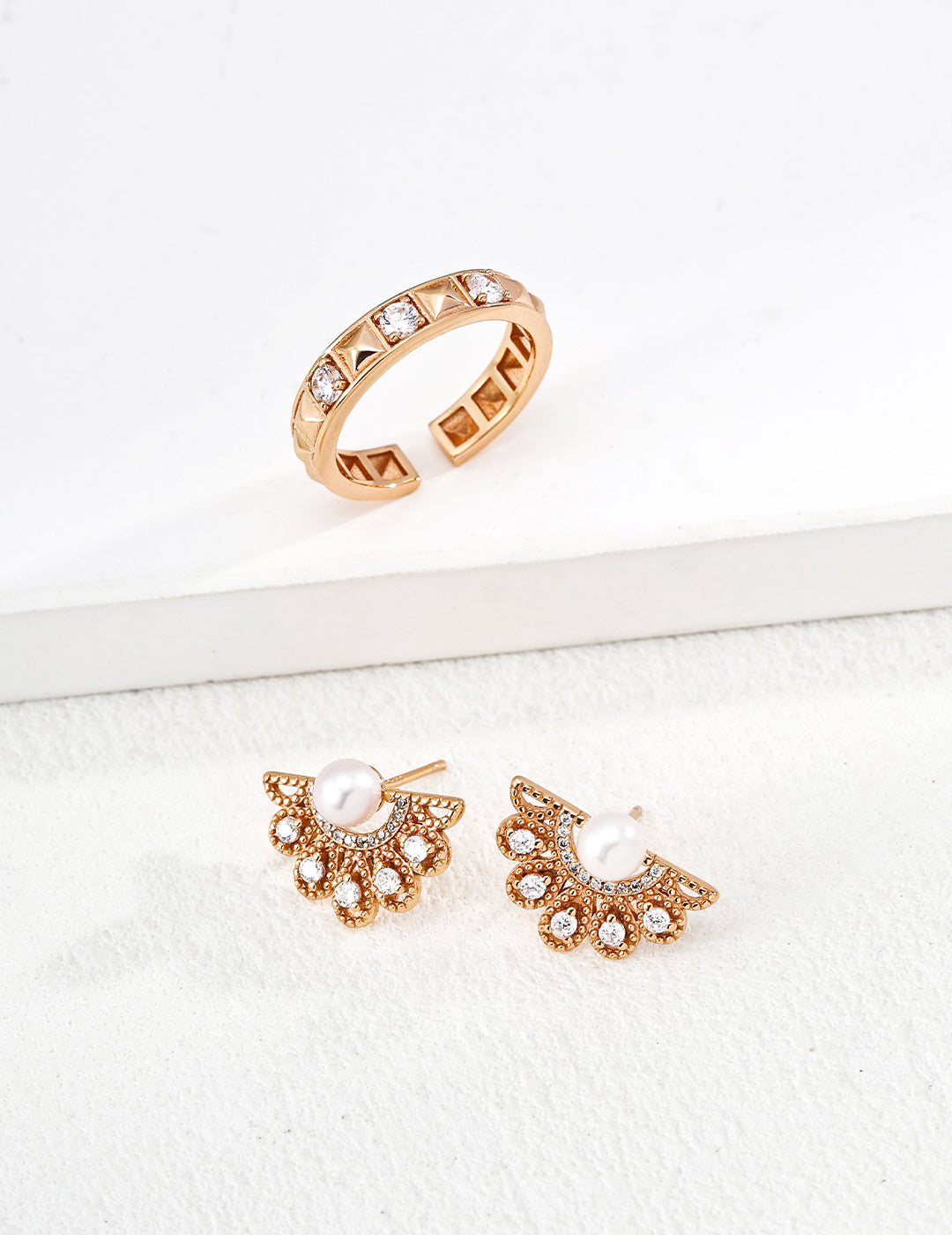 幸運のルーレットジルコニアリング J0354