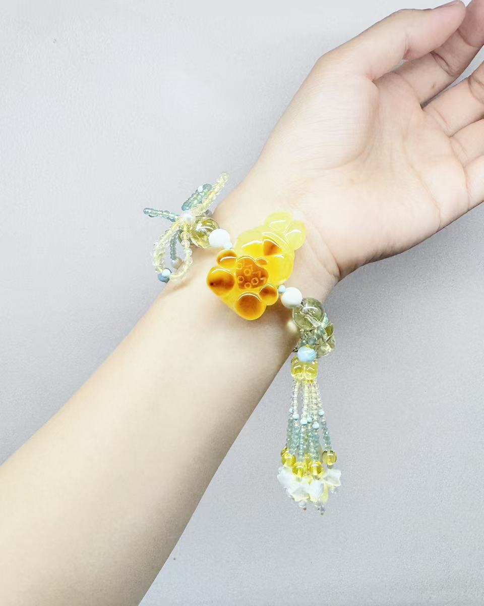 Alice's Dream -Amber Rabbit Natural Stone Bracelet