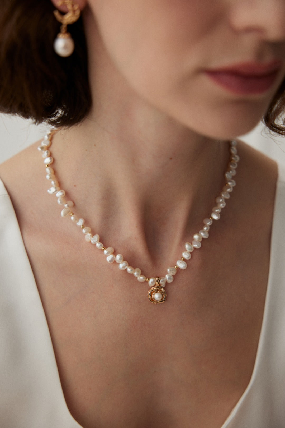 Human Chanel - Natural Baroque stone pearl necklace D0484