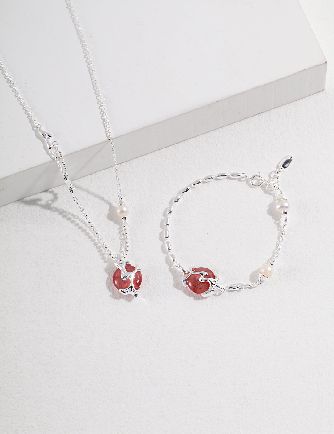 S925 Silver Strawberry Crystal Necklace YD0055